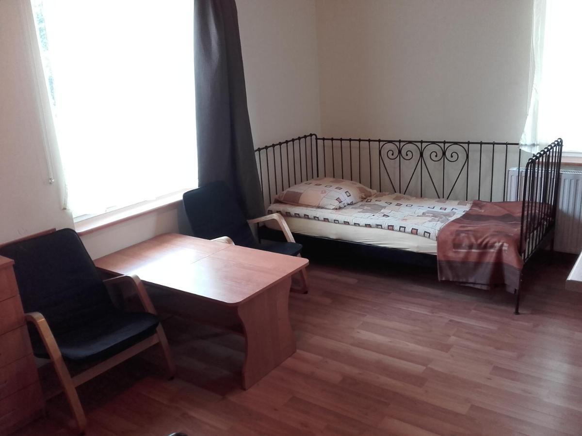Willa Za Debami Aparthotel Głogów Екстериор снимка